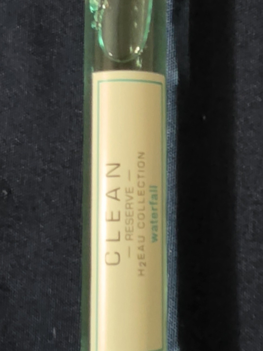 Clean Rerserve H2Eau 10ml Rollerball In Waterfall New In Box - Picture 2 of 6
